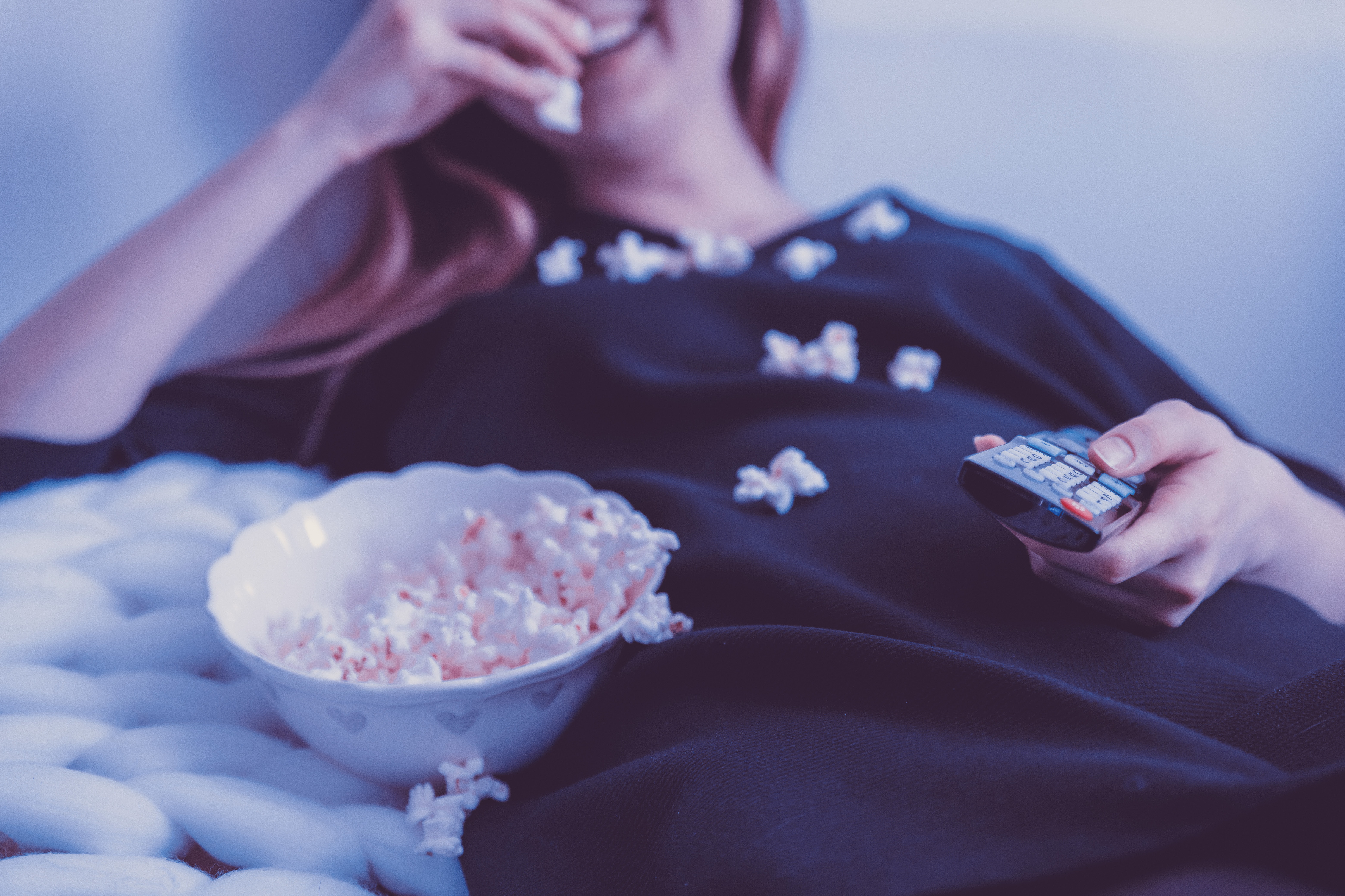 Hora de relaxar: aprenda sobre finanças com séries e filmes da Netflix
